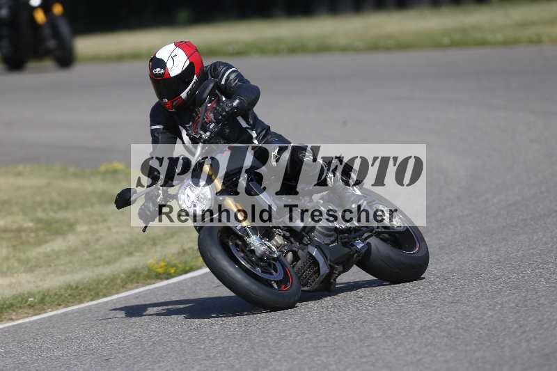 /21 17.06.2026  Ducati Schweiz Track Warmup ADR/Gruppe blau/4
